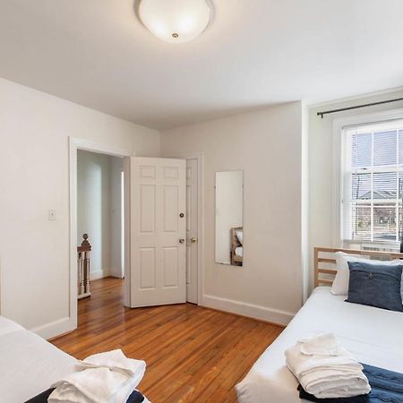 3Br Colonial House With Parking By Cozysuites Alexandria Exterior photo