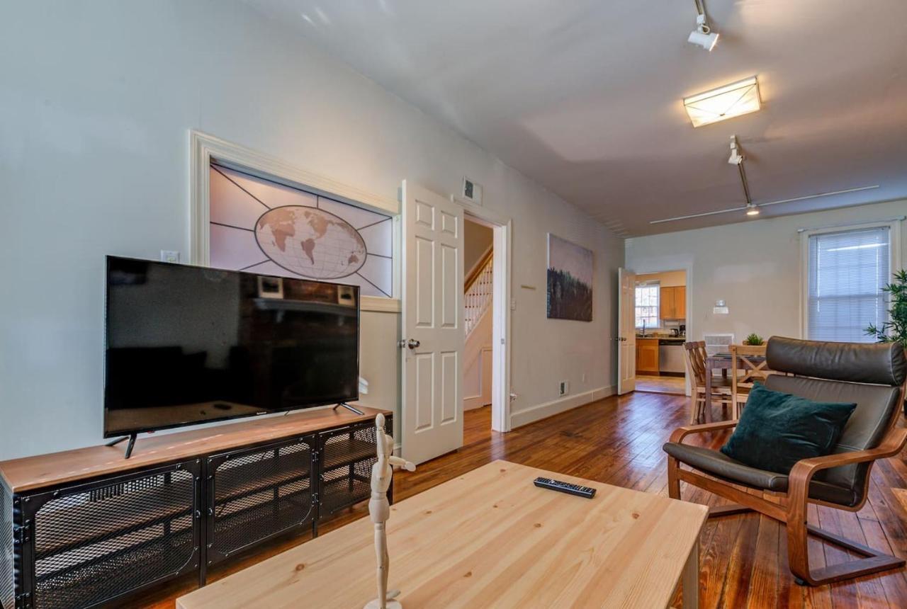 3Br Colonial House With Parking By Cozysuites Alexandria Exterior photo